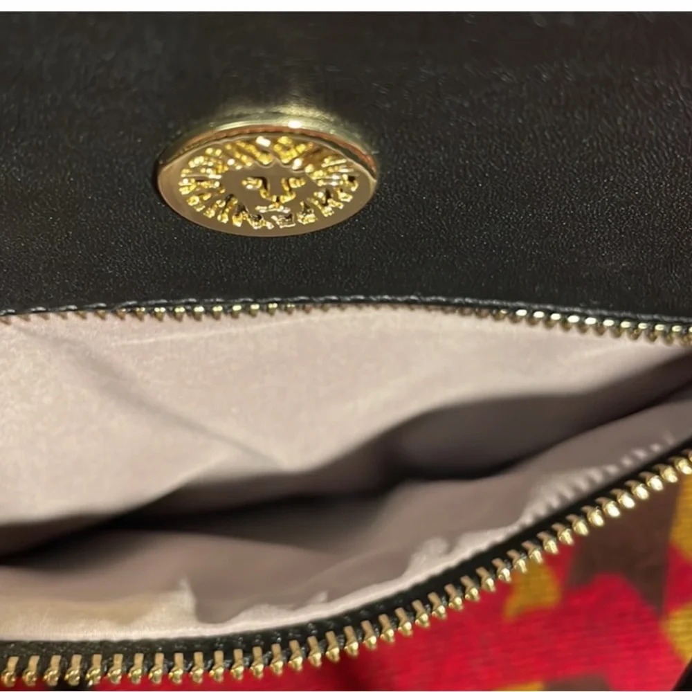 Ann Klein adjustable crossbody bag - Picture 3 of 5